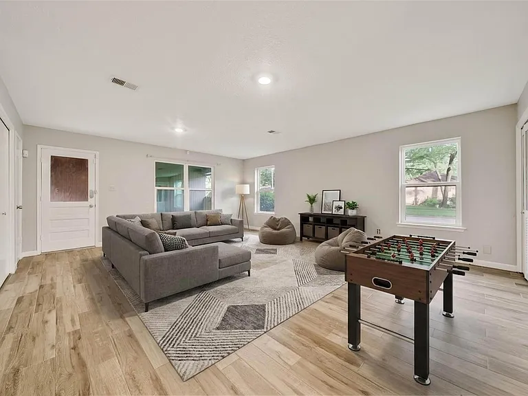14719 Cedar Point Dr — Photo 28
