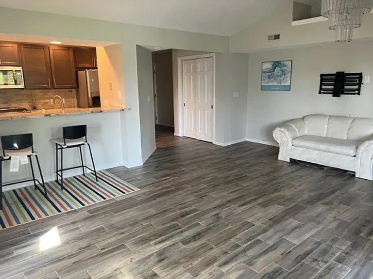 2074 Bent Trail Ct — Photo 13