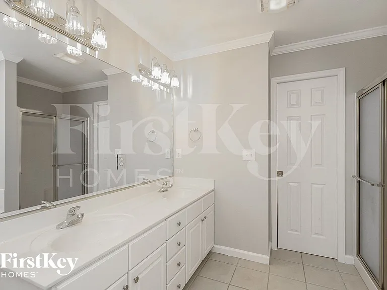 6866 Greenbrook Dr — Photo 10