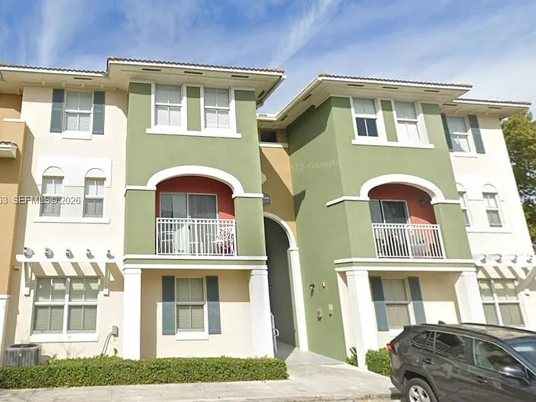 10901 NW 83rd St #205 — Photo 1