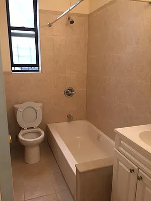 Rented by Roberto Guilbet, LREB | media 5