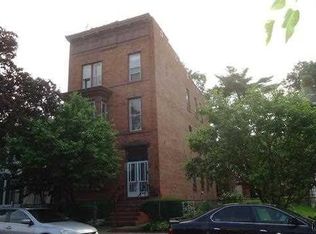 376 3rd St, Troy, NY 12180
