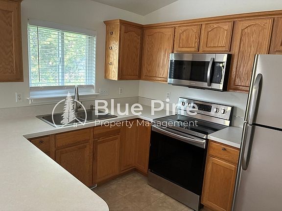 5th image of 540 Flamingo Ave