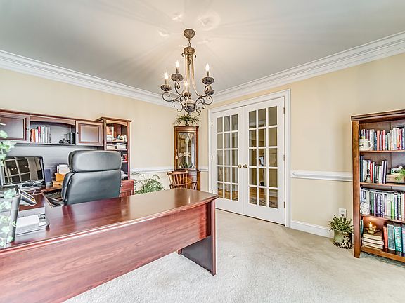 5th image of 4120 Forest View Dr SE