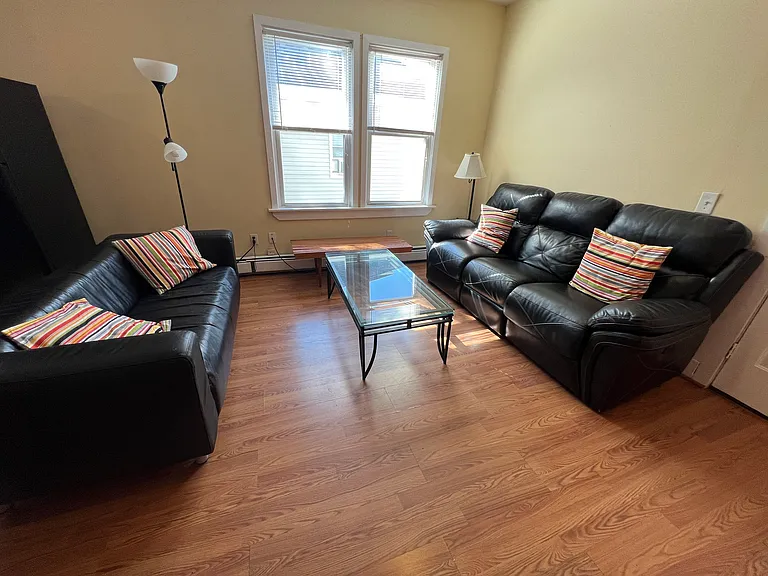 1 California Ave #1 — Photo 9