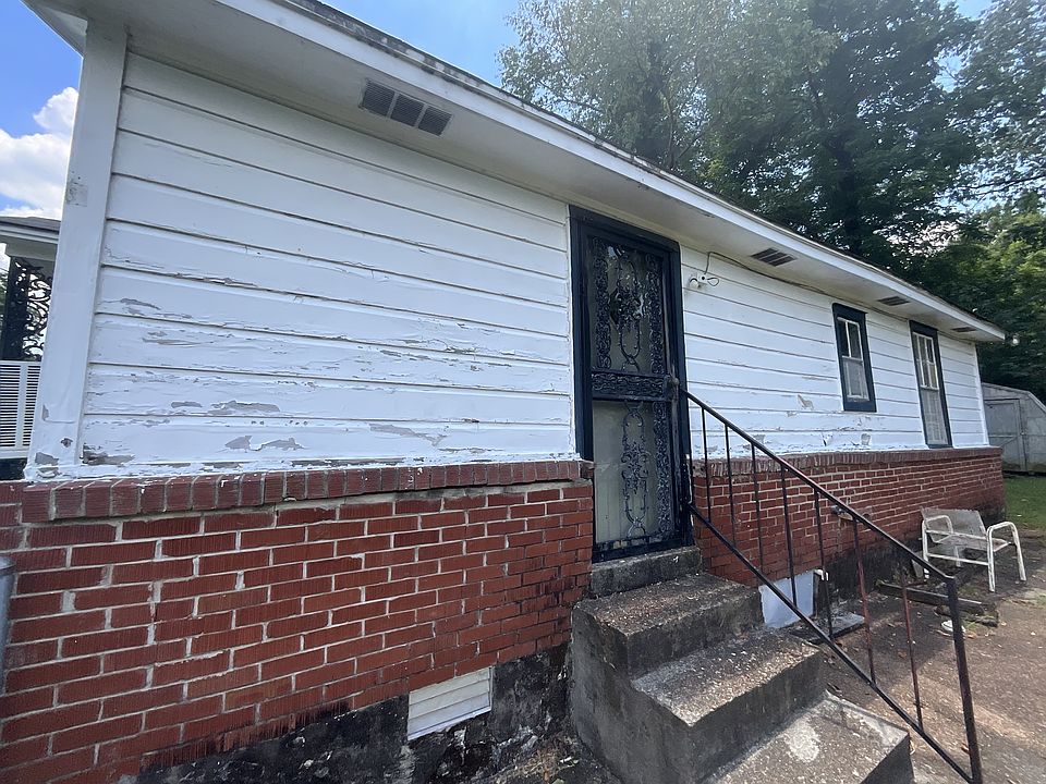 1st image of 1455 Effie Rd