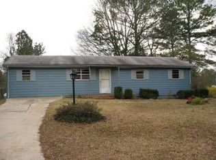 3586 Meadowview Dr, Lithia Springs, GA 30122