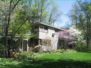 10 Heyhoe Woods Rd, Palisades, NY 10964