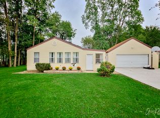 308 Arbor Rd, Island Lake, IL 60042