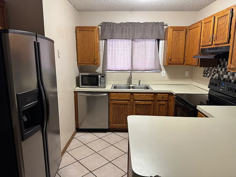 7534 Vinewood Ct — Photo 6