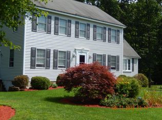 14 Nandina Dr, Tyngsboro, MA 01879