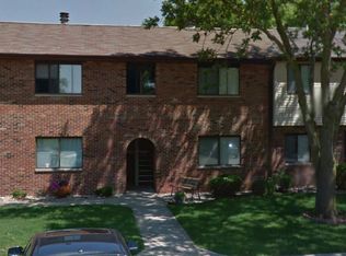 1306 Christopher Cir APT 6, Urbana, IL 61802