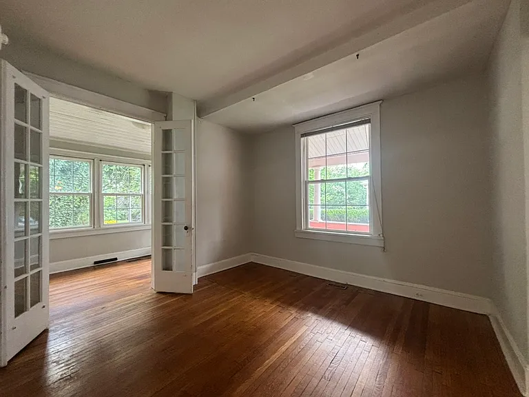 700 Gladstone Ave #2 — Photo 8