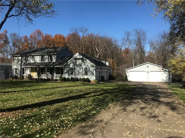 1755 Diamond St NE, Canton, OH 44721