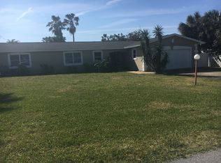 135 Sea Crest Dr, Melbourne Beach, FL 32951