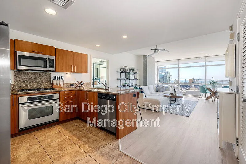 2 bed, 2.0 bath, 1309 sqft, $4,700 — Photo 1