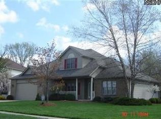 11009 Woodrun Dr, Strongsville, OH 44136