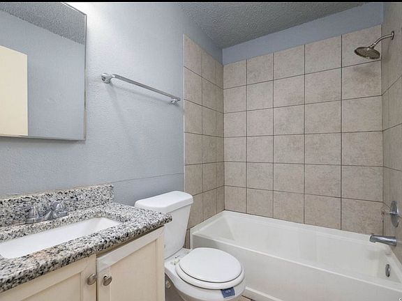 3rd image of 3442 Gateway Dr #2