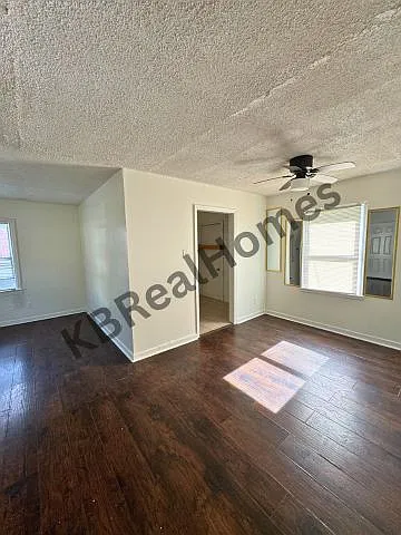 Kenner Avenue 2601 - 1 — Photo 4