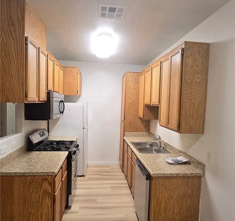 4730 E Craig Rd #1062