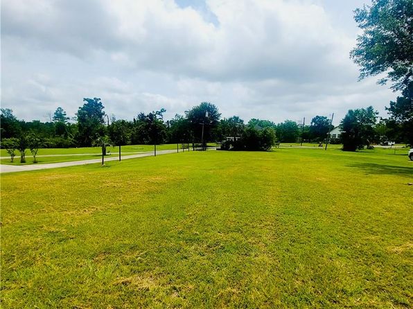 2531 River Rd, Westlake, LA 70669