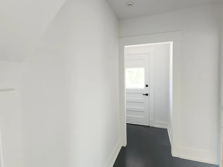 622 Whalley Ave — Photo 28