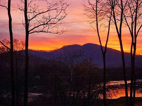 3rd image of 195 Hogsed Rd