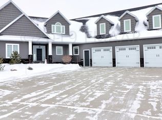 1126 Aspen Ter, West Fargo, ND 58078