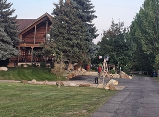 1413 W Webb Ln, Kaysville, UT 84037