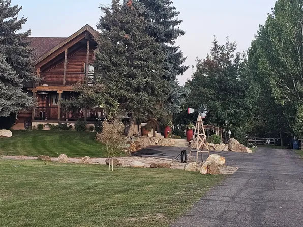 1413 W Webb Ln, Kaysville, UT 84037