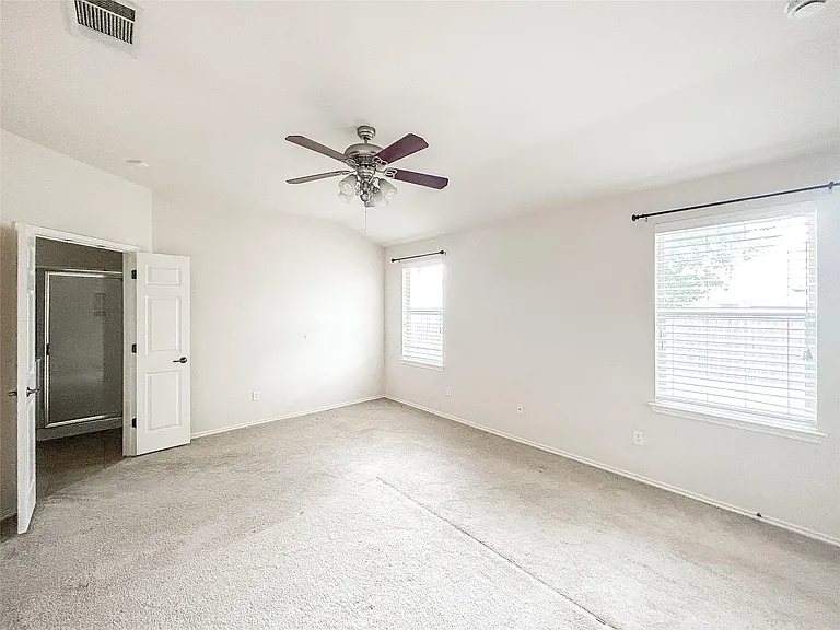 7810 Squirrel Hollow Dr — Photo 18