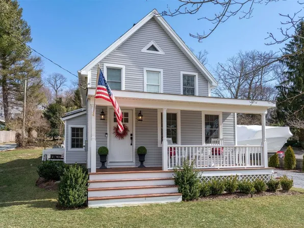 44 Prospect Road, Centerport, NY 11721