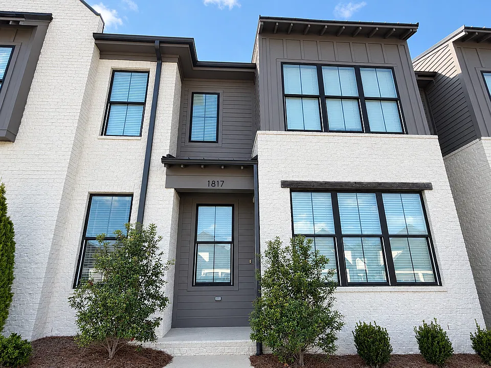 1817 Reserve Loop