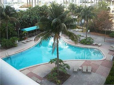 3rd image of 19390 Collins Ave APT 409