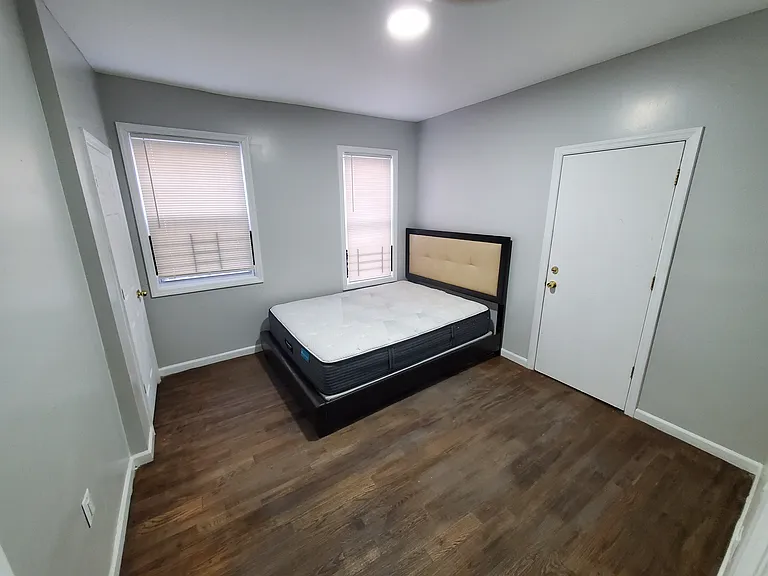 53 Fabyan Pl #1 — Photo 1