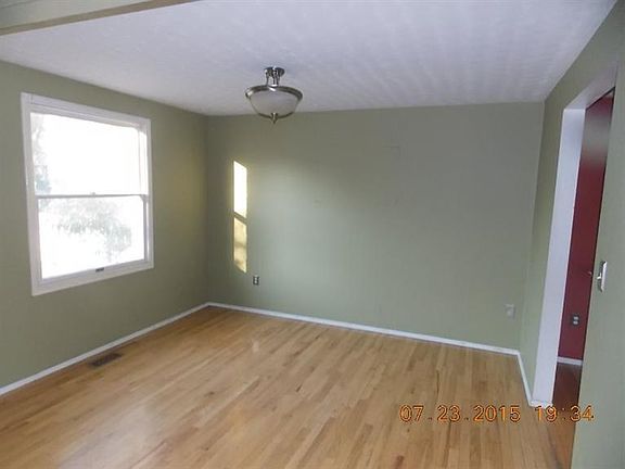 5th image of 264 Porter Dr