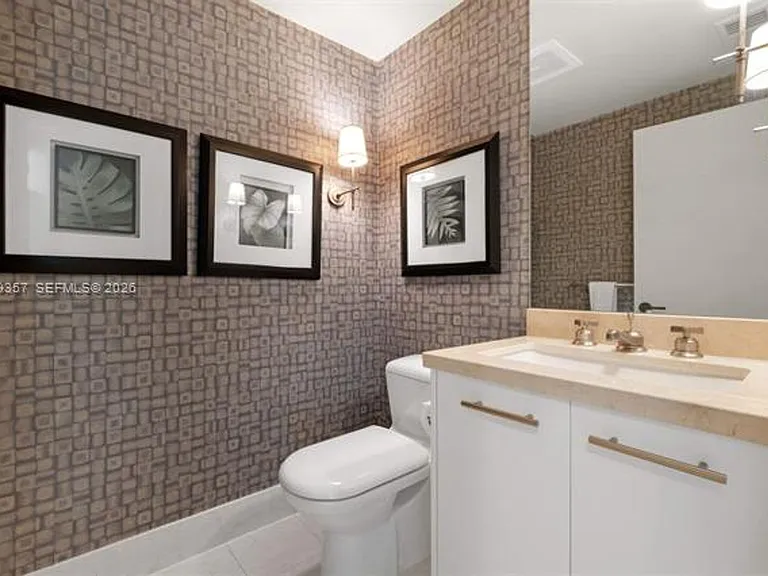 6799 Collins Avenue Cu #1603 — Photo 19