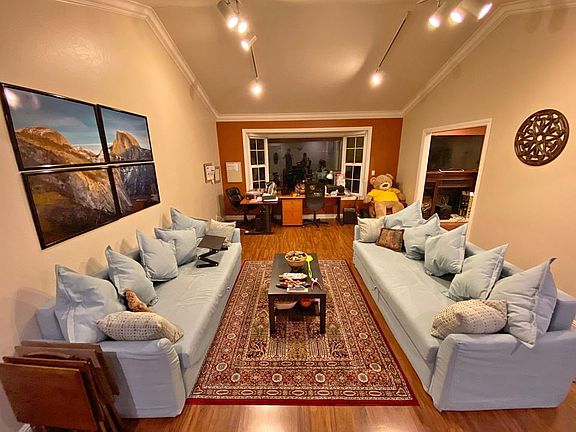 4th image of 1037 Cassia Way #D