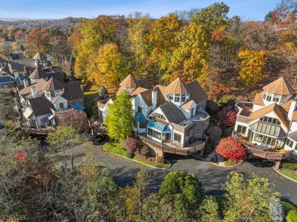 14 Kips Ridge C0014, Montclair Twp., NJ 07042