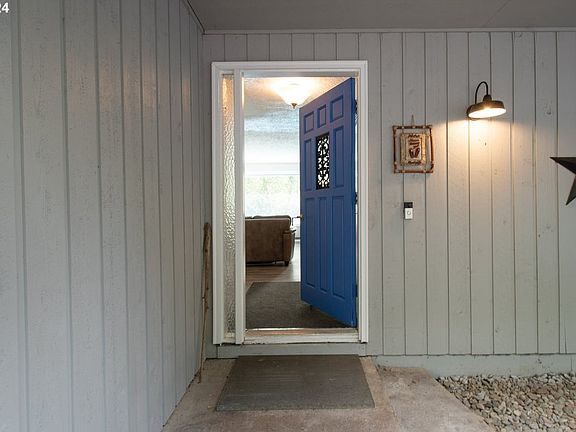 3rd image of 20615 NE 232nd Ave