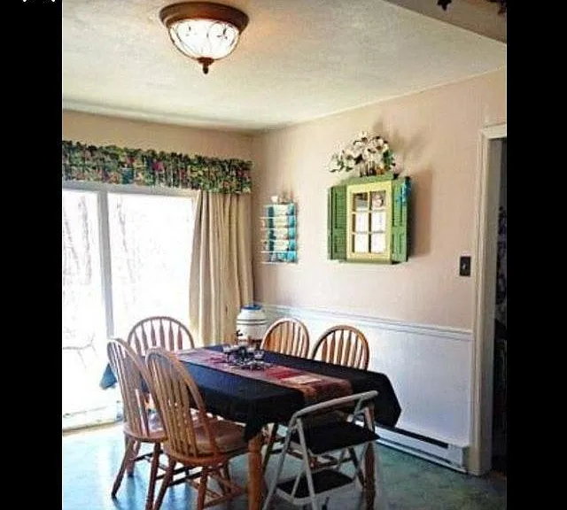 23 Lakeside Dr NW — Photo 2