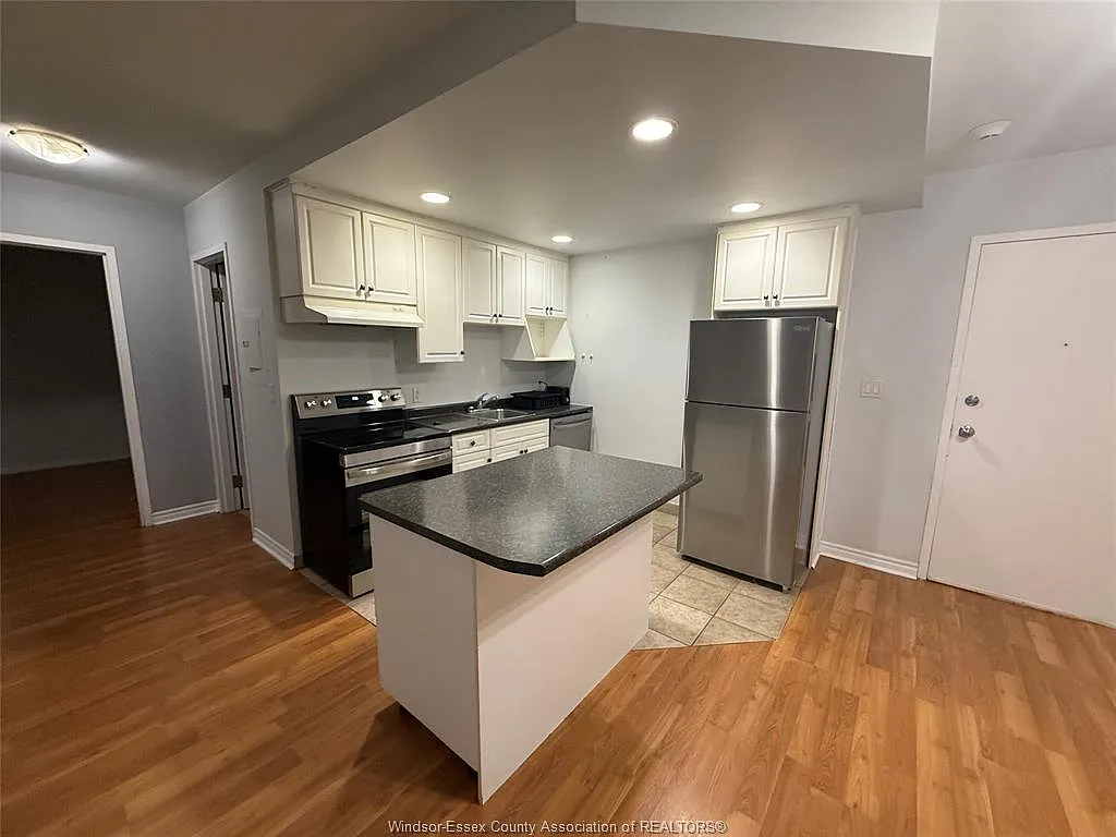 1 bed, $1,600 — Photo 1