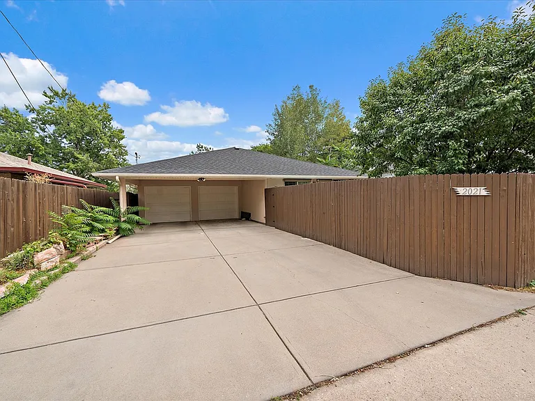 2021 Quitman St — Photo 24