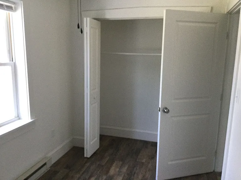 209 W Frederick St — Photo 49
