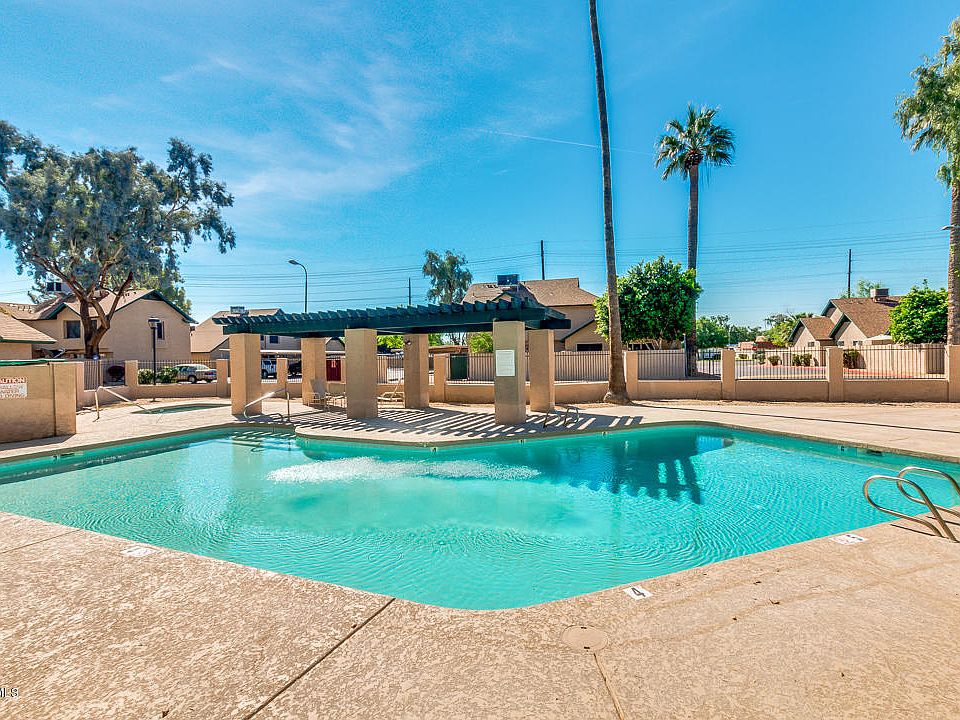 2nd image of 4842 W Manzanita Dr