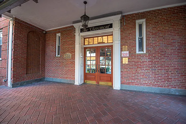 Sold by Lovett Realty, Inc. | media 37