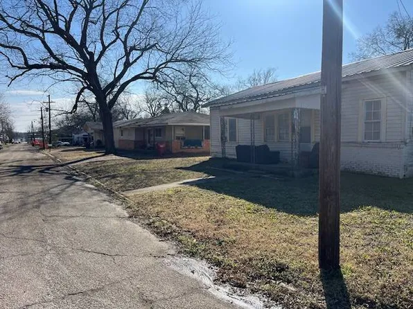 Multi N Locust, Clarksville, TX 75426