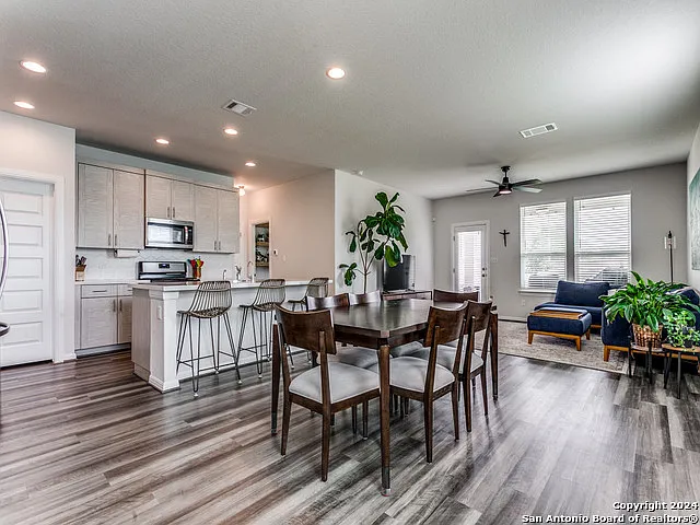 15066 Palm Desert Ct — Photo 10