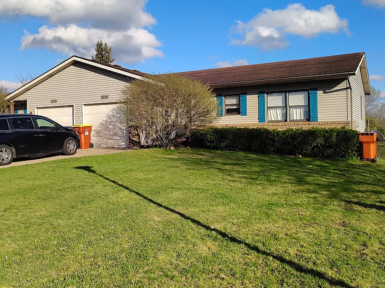 6696 Pleasantview Dr NE — Photo 1