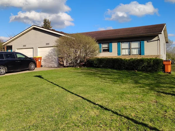 6696 Pleasantview Dr NE, Rockford, MI 49341